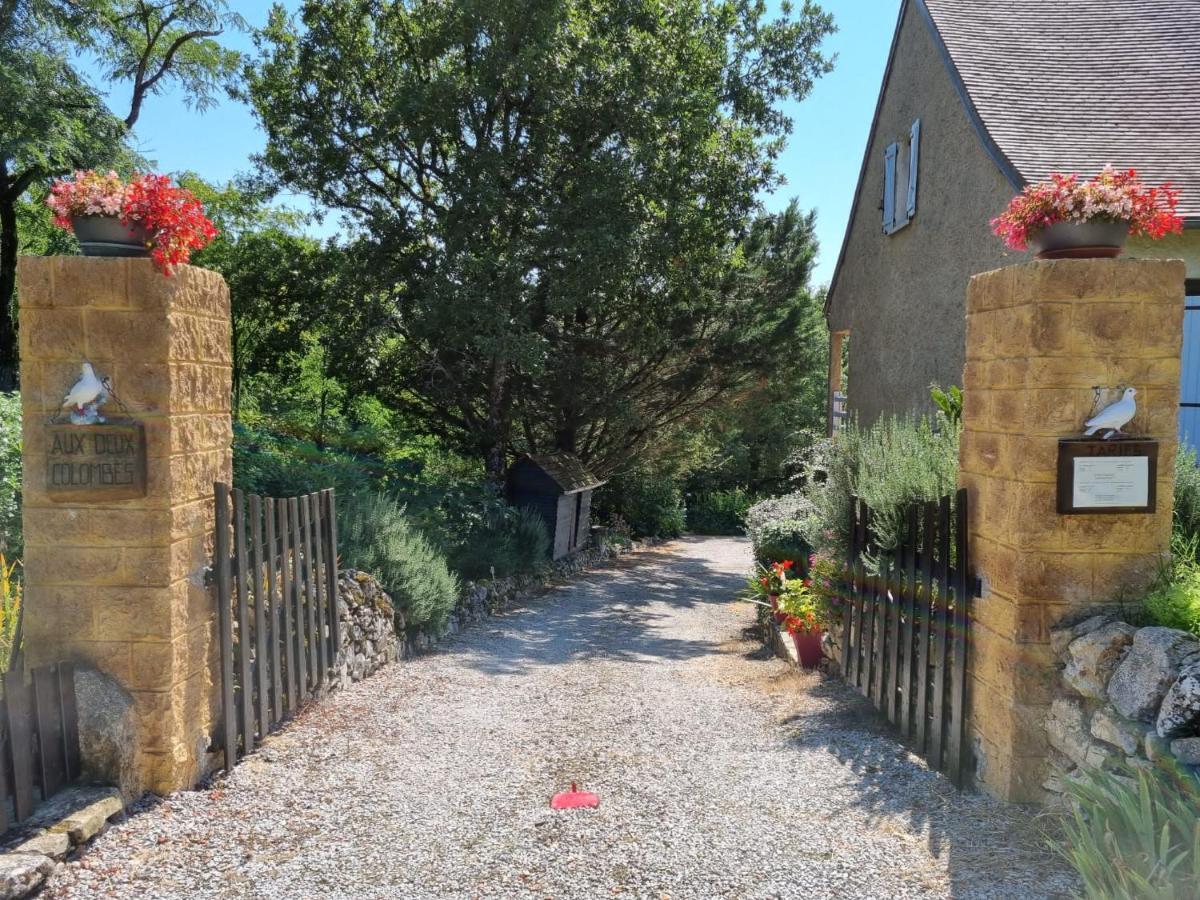 Aux Deux Colombes Bed & Breakfast Padirac Exterior foto